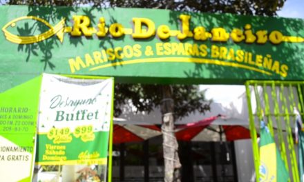 Desayuno buffet  en el restaurante Río de Janeiro