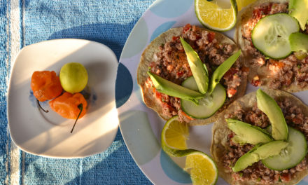 Fácil y rica receta de tostadas de escabeche de pescado