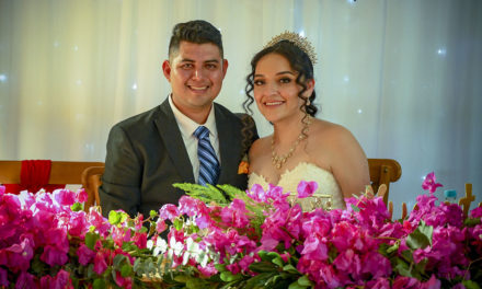 Rufino y Yereli, preservan la tradicional boda en San Marcos Arteaga