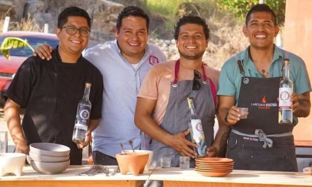 Crean colectivo de cocineros en Puerto Escondido