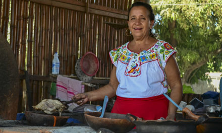 Teresa Cordero, referente de la cocina tradicional en Villa de Tututepec