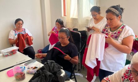 Impulsa Icapet rescate de técnicas de bordados en Ocotlán
