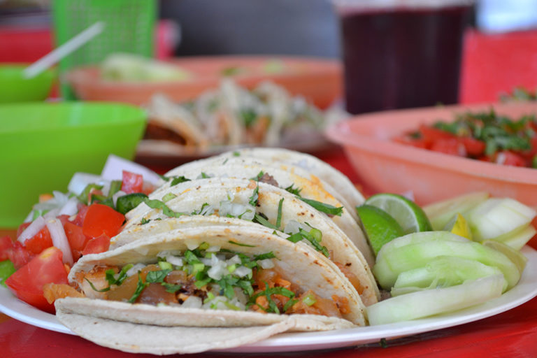 Taquería Los auténticos Martínez