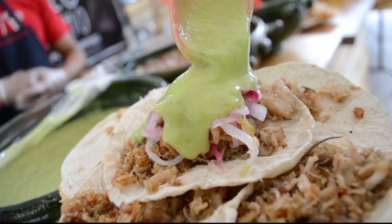 Tacos de lechón o cochito en Palo Mocho