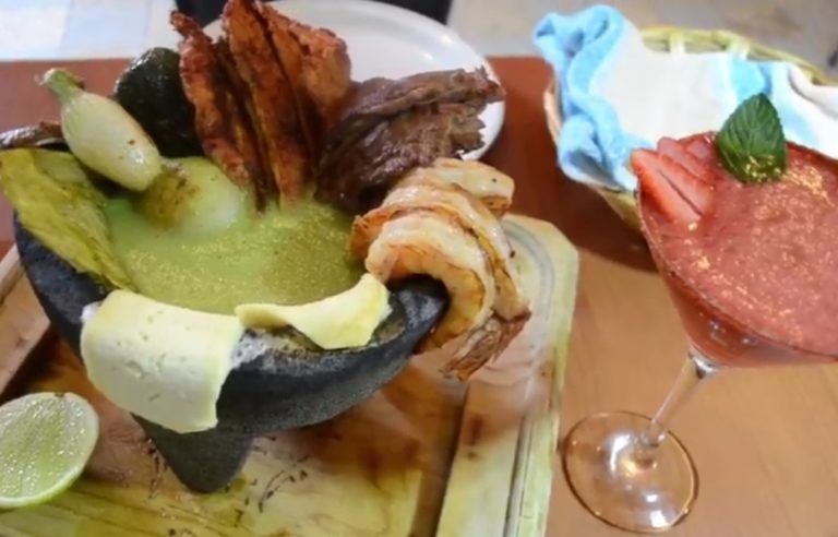 Molcajete Oaxaca en La Antigua