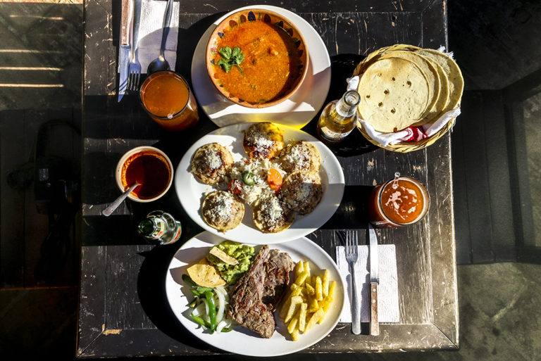 El bohemio Bar Jardín de Juchitán