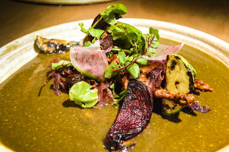 Profesores de una secundaria rescatan la gastronomía de la comunidad