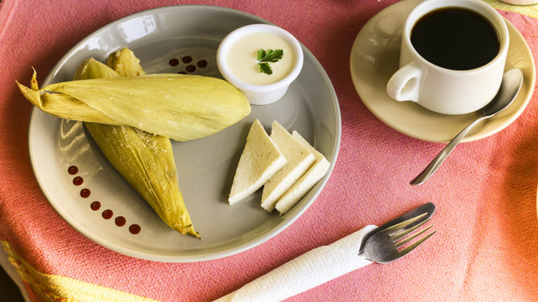 Más que una ofrenda zapoteca, un manjar de dioses | tamal de elote en Guiexhoba