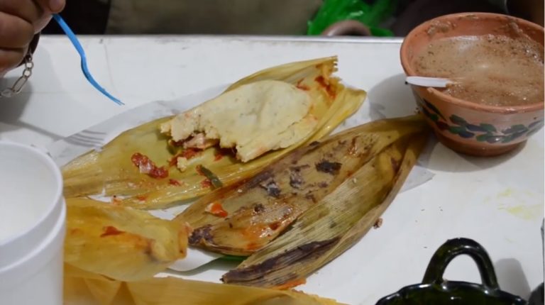 Entre lo místico y popular, el tradicional Martes de Brujas en Xoxocotlán