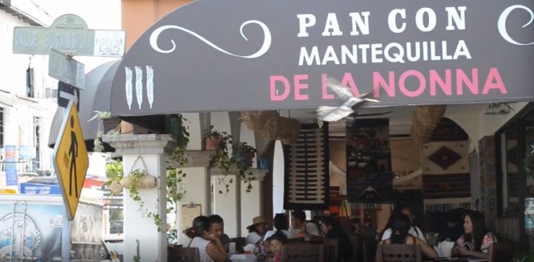 Pan con mantequilla de la Nona, una caricia cerca de la playa