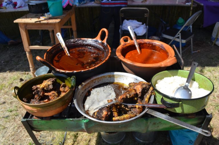 Gastronomía ancestral de Santa Ana Zegache en su Encuentro de Cocineras