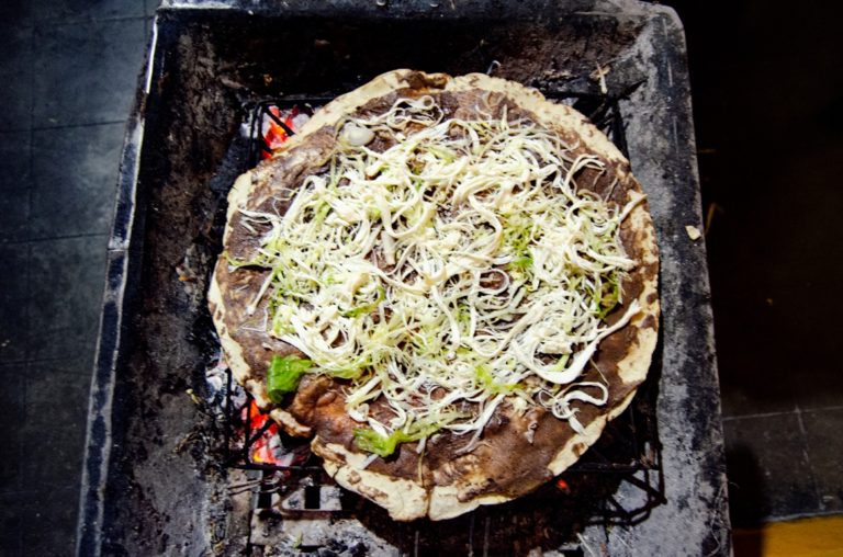 Tlayudas Doña Martha, el clásico de Libres también hasta tu casa