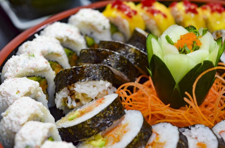 Vive momentos inolvidables con el mejor rollo | Dragon sushi