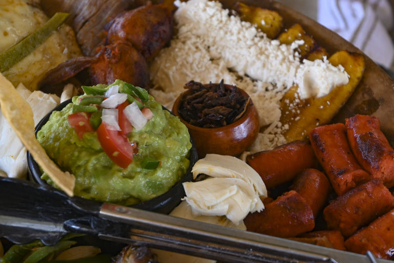 Asadero Bonanza, cocina a la leña con sabor a Tuxtepec