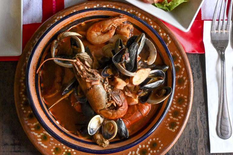 Tito’s Tierra de Humo, festín de los sentidos en Putla Villa de Guerrero