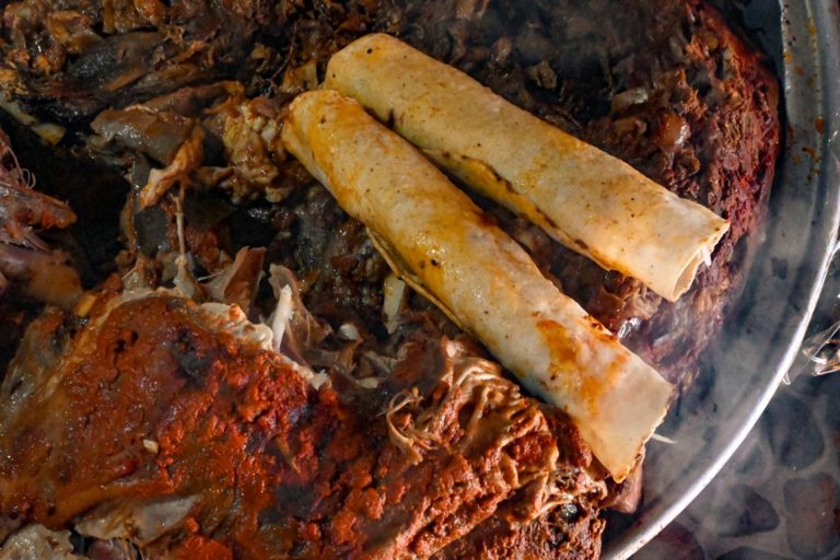 Casa Don Pedro, la tradicional barbacoa en Tlacolula