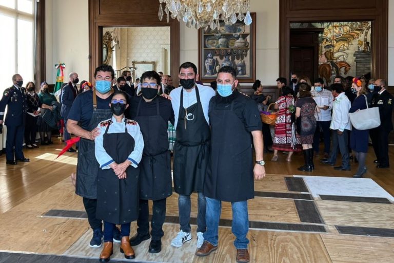 Brilla la cocina de Oaxaca en Estados Unidos