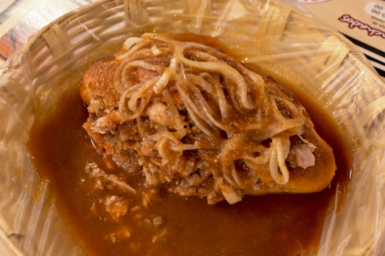 Las riquísimas tortas ahogadas de Jalisco en Oaxaca