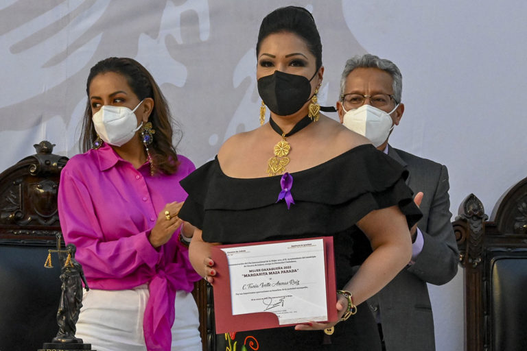 Reconocen en Oaxaca a investigadora gastronómica