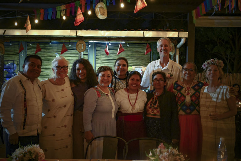 Brilla el amor en A Medios Chiles en una mágica lunada
