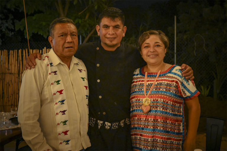 Entre hongos y mezcal la súper luna de agosto