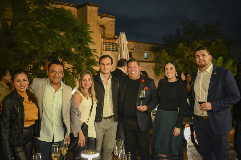 La Rueca cumple un año