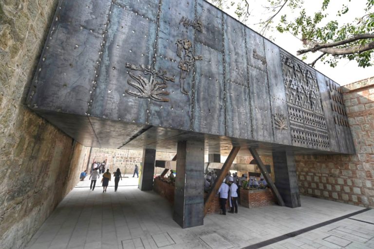 Entrega Alejandro Murat Escuela de Gastronomía