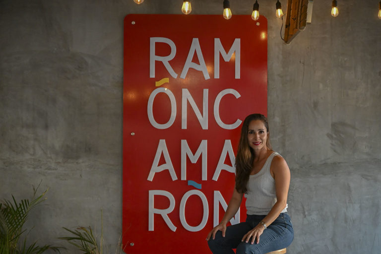 Ramón Camarón, 15 años de tejer historias