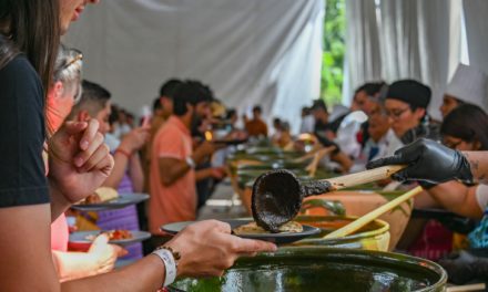 Festín culinario engalana las fiestas de la Guelaguetza