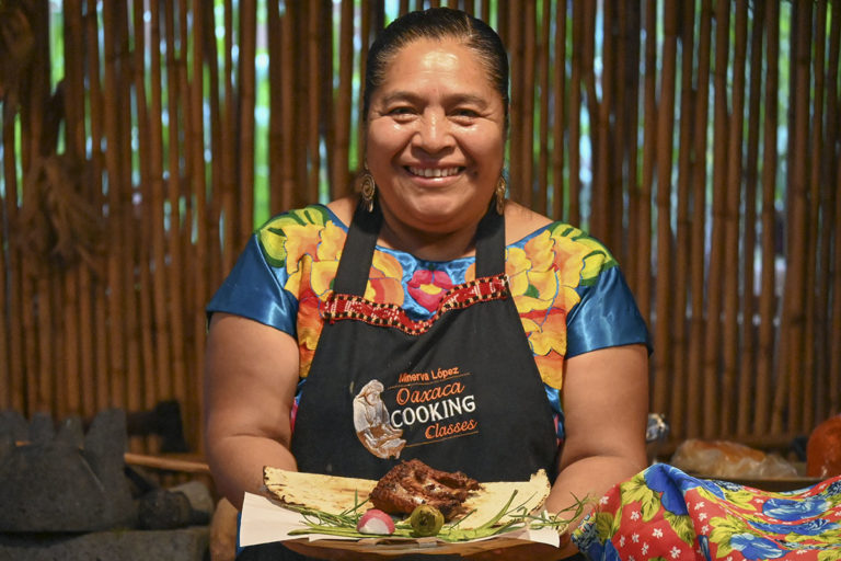 Abre Tlayudería Minerva, cerca de Plaza Bella