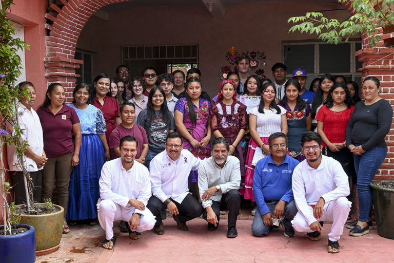 Conservan cultura zapoteca a través de su cocina y su lengua