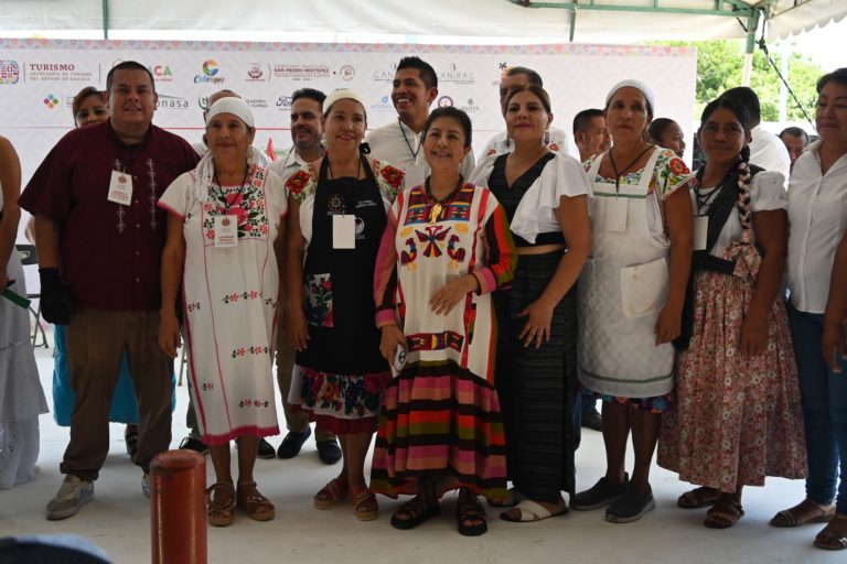 Festival del Mole Costa y Mixteca, Puerto Escondido