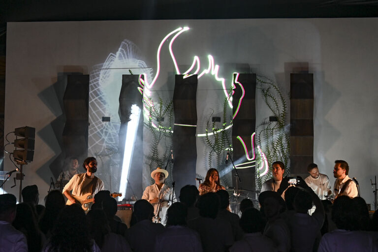 Una fiesta inmersiva que despertó los sentidos