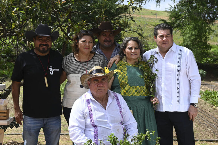 Encuentro de las ocho regiones en el aniversario de Portozuelo