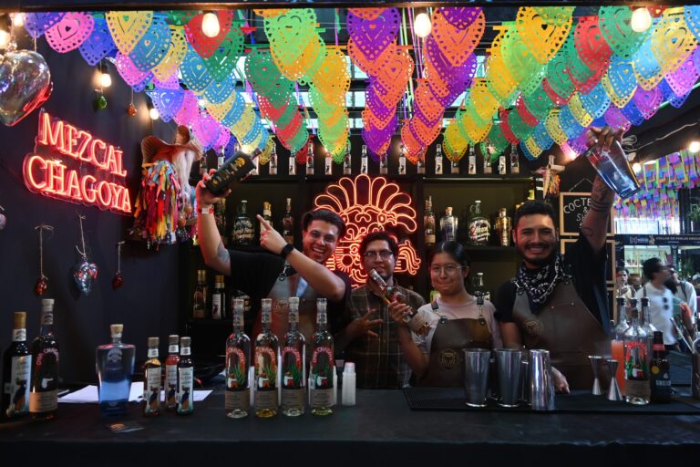 El otro lado de la Feria del Mezcal