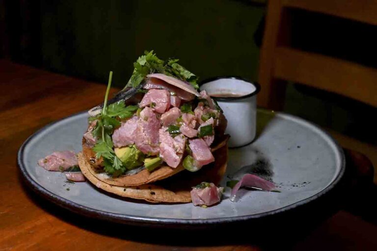 Arrecife: sabores frescos y parrilla en Huatulco