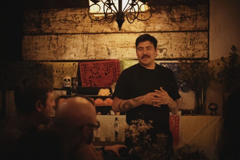 El chef que conquistó Europa con mole amarillo y sin pedir permiso