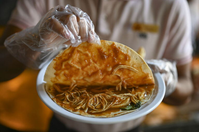 El comal está encendido en Las Juquileñas